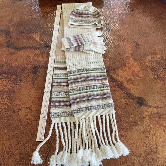 Winter Fuzzies Set: Matching Scarf, Hat and Gloves. Cream, Purple, Taupe, Green - Picture 4 of 5